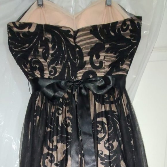 Betsy Adam Strapless Gown - Picture 2 of 5